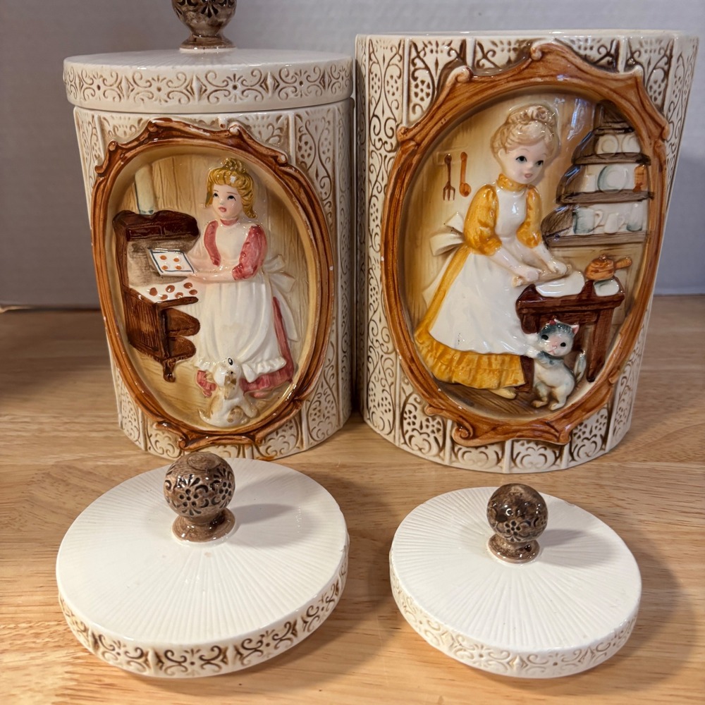 Vintage 1978 Sears Roebuck Ceramic Canister Set 2pc Baking Scenes Made‎ in Japan